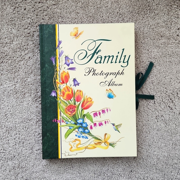 Really Beautiful Photo Album, Keepsake, Gift, New Condition - Picture 1 of 16